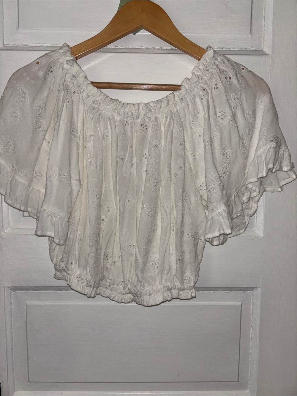 SURF GYPSY EYELET OFF SHOULDER BOHO CROPPED TOP